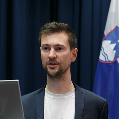 jon_tennant_400.png